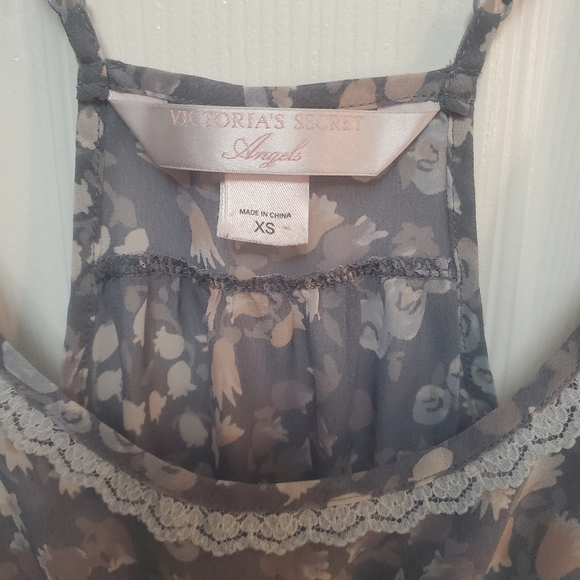 VICTORIA SECRET EUC baby doll nightie - Picture 2 of 3